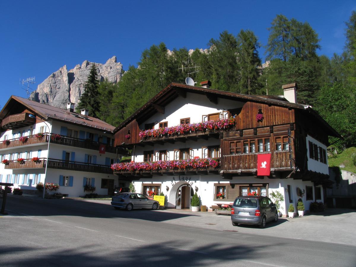 Hotel Al Larin Cortina dʼAmpezzo Dış mekan fotoğraf